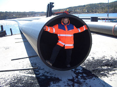 big pipe woman 1